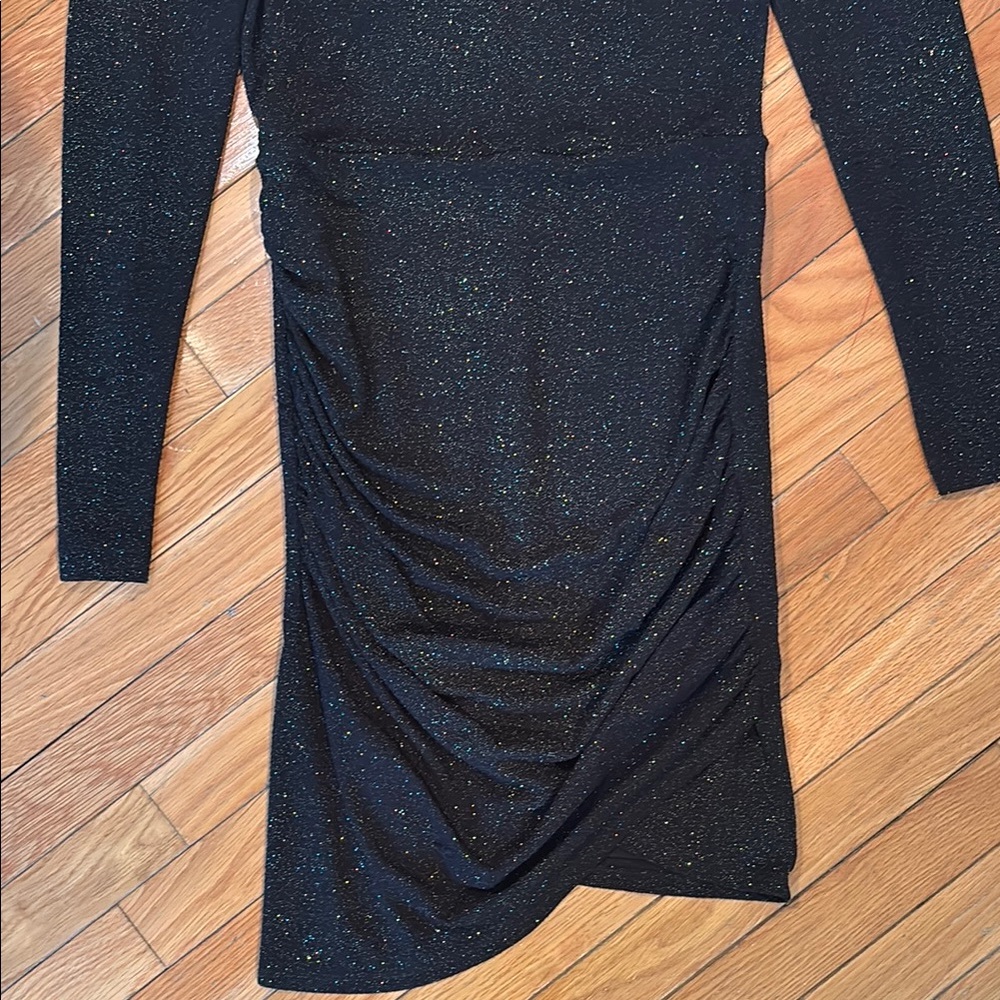 Elegant Black Long Sleeve Glitter Dress - Picture 4 of 10